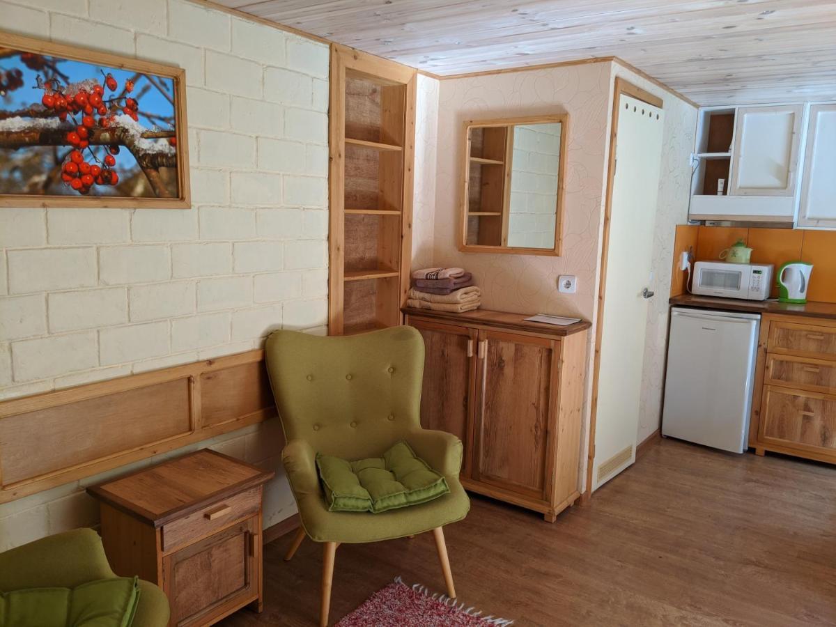 Paerna Guesthouse & Apartments Kuressaare Eksteriør bilde