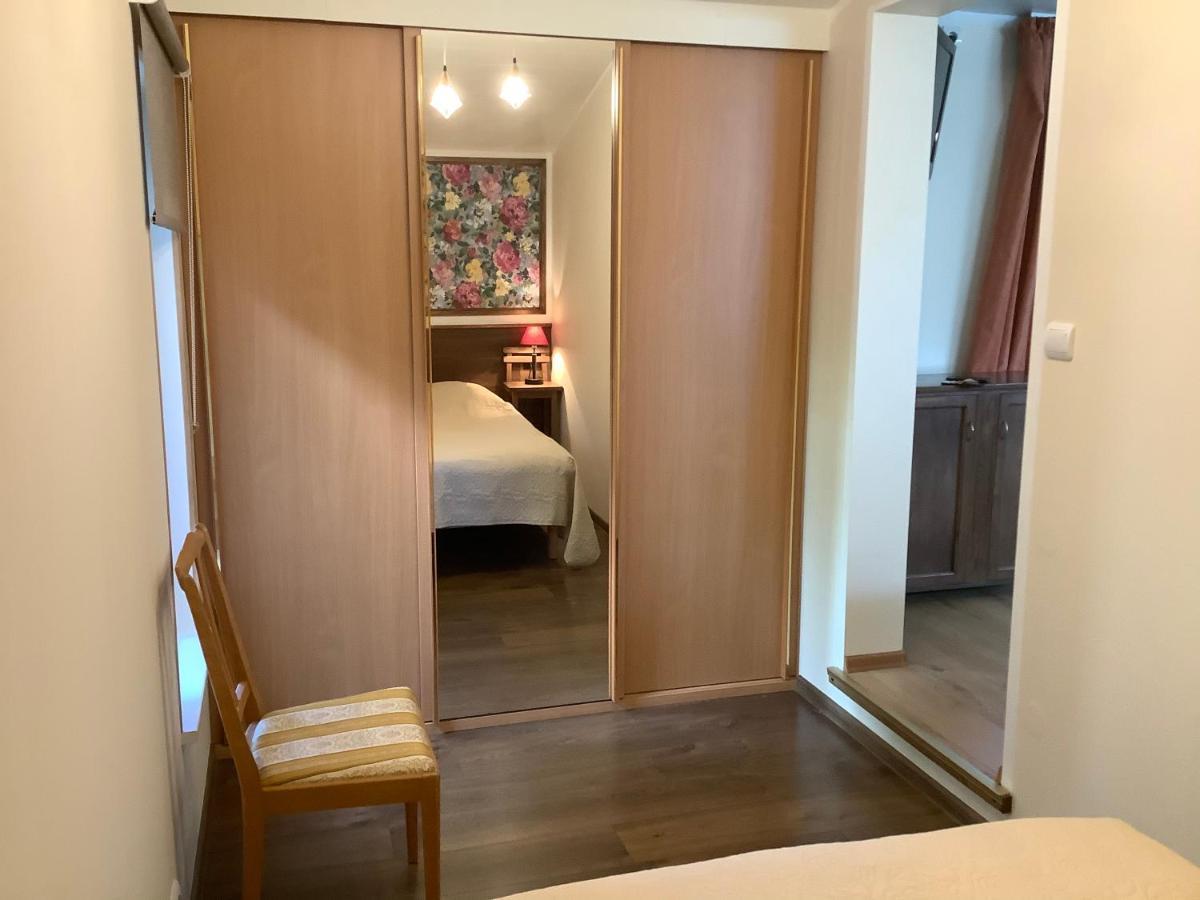 Paerna Guesthouse & Apartments Kuressaare Eksteriør bilde