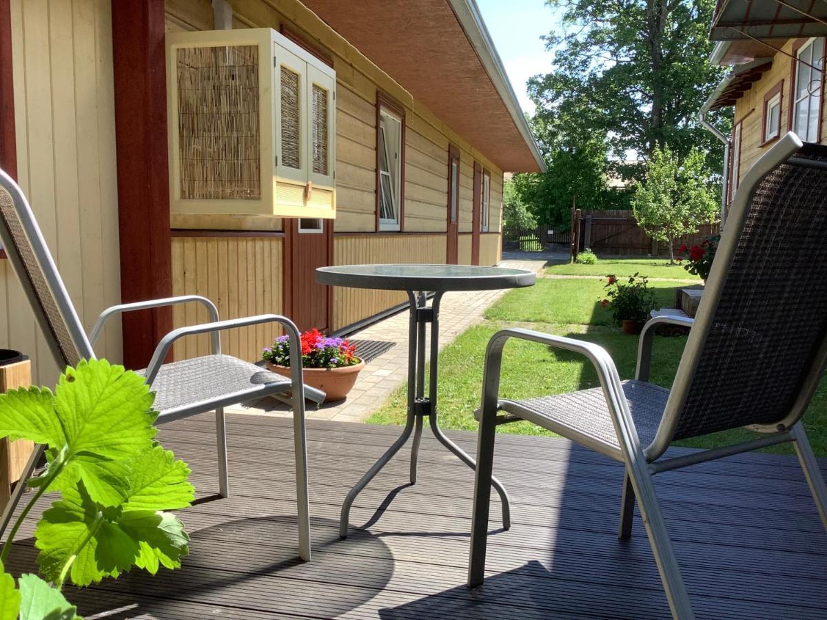 Paerna Guesthouse & Apartments Kuressaare Eksteriør bilde