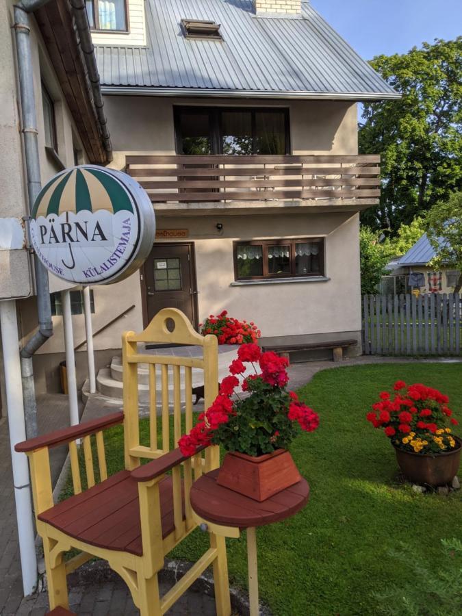 Paerna Guesthouse & Apartments Kuressaare Eksteriør bilde