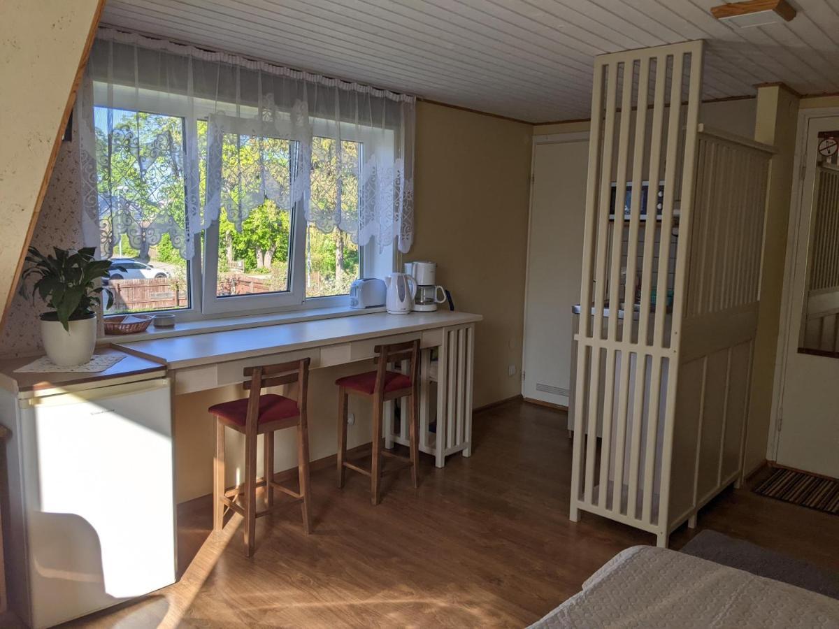 Paerna Guesthouse & Apartments Kuressaare Eksteriør bilde