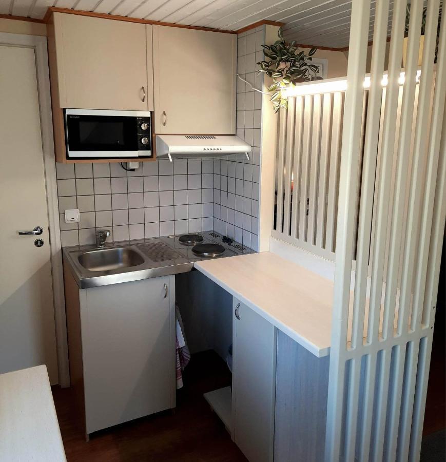 Paerna Guesthouse & Apartments Kuressaare Eksteriør bilde