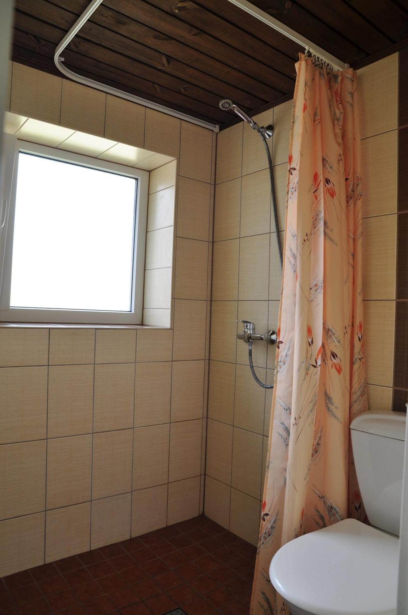Paerna Guesthouse & Apartments Kuressaare Rom bilde