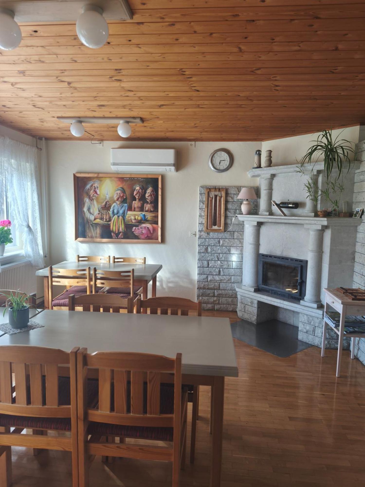 Paerna Guesthouse & Apartments Kuressaare Eksteriør bilde