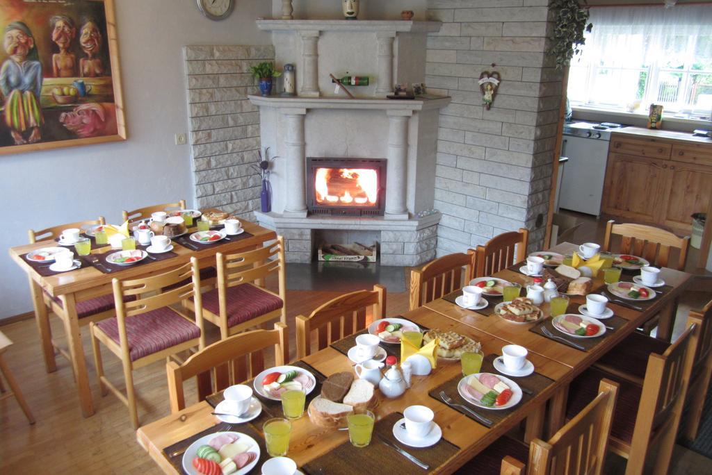 Paerna Guesthouse & Apartments Kuressaare Eksteriør bilde